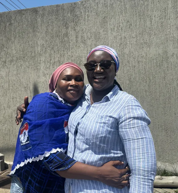 A shared moment outside the venue